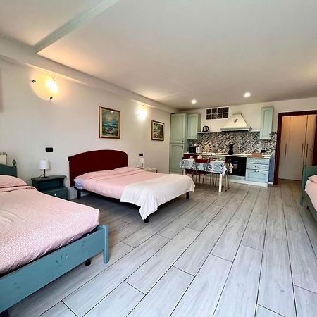 Case Vacanza Le Vele Ντεζεντσάνο ντελ Γκάρντα Εξωτερικό φωτογραφία