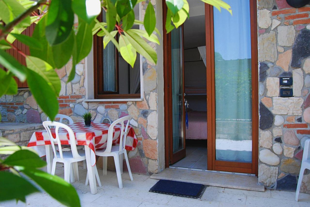 Case Vacanza Le Vele Ντεζεντσάνο ντελ Γκάρντα Εξωτερικό φωτογραφία